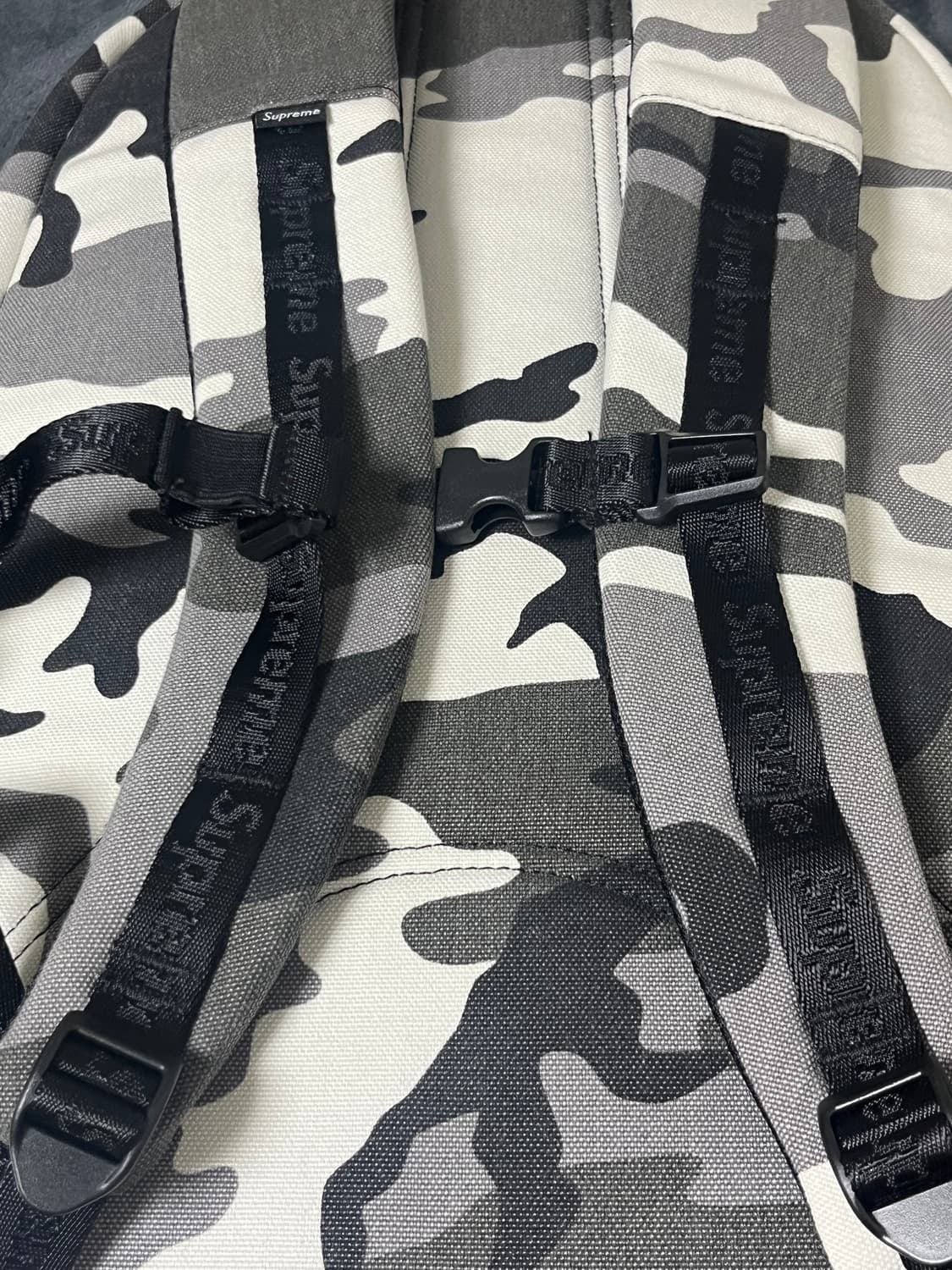 슈프림 백팩 스노우 카모 25SS 상품이미지4