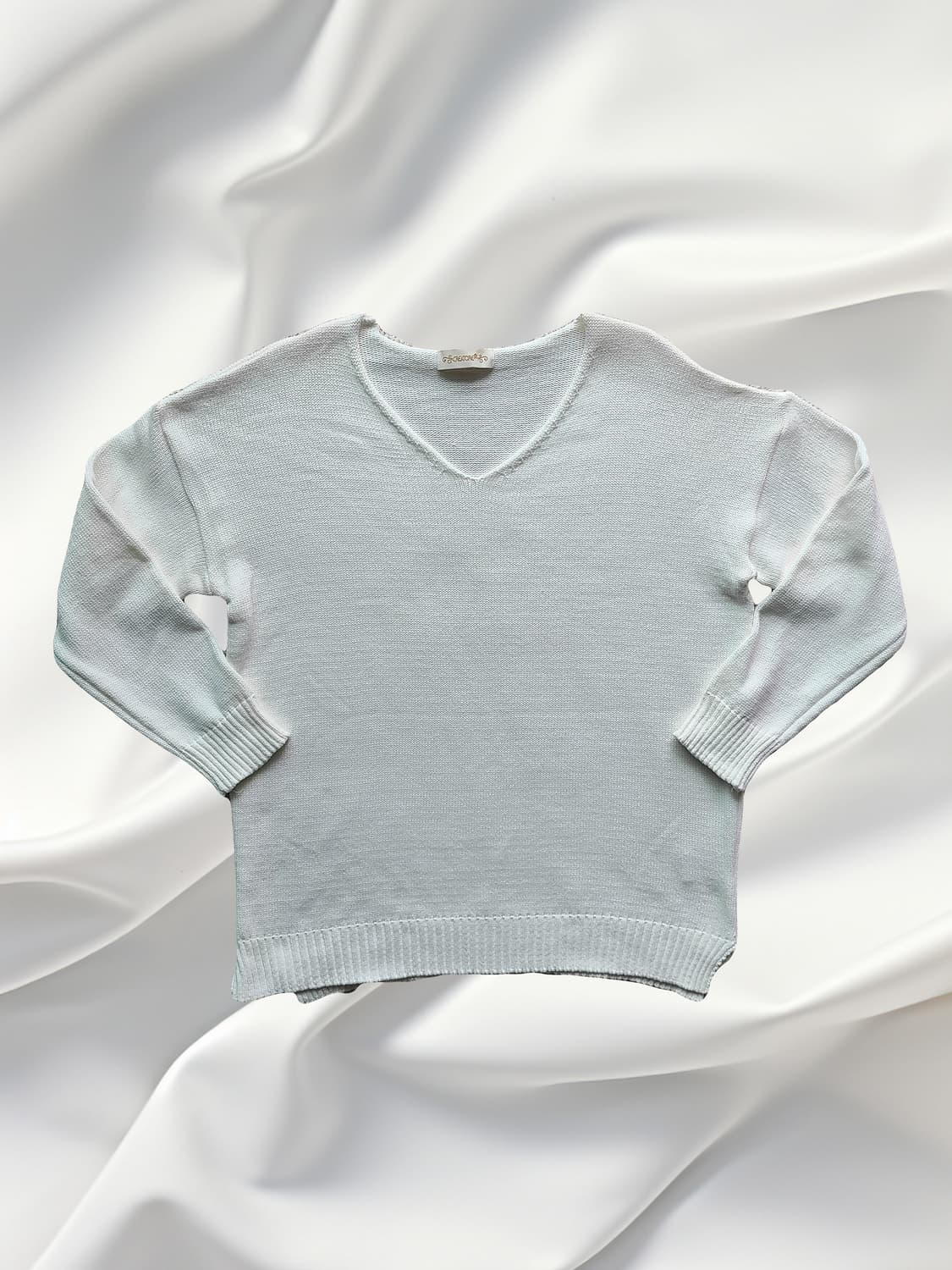 V넥 니트 긴팔 티셔츠 상품이미지1