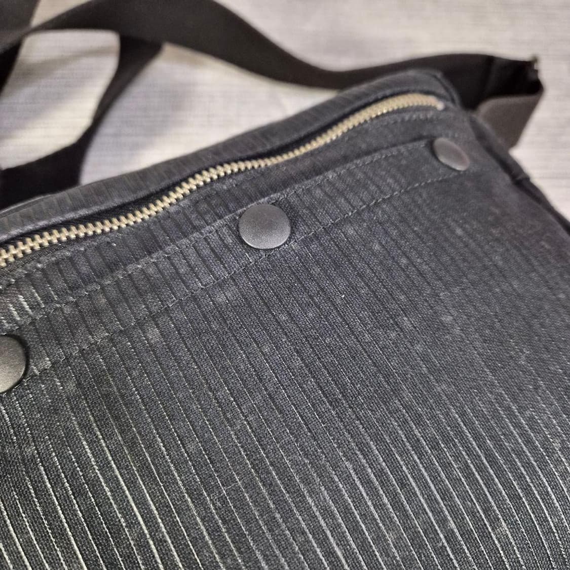 요시다포터 스트라이프 크로스백 상품이미지3