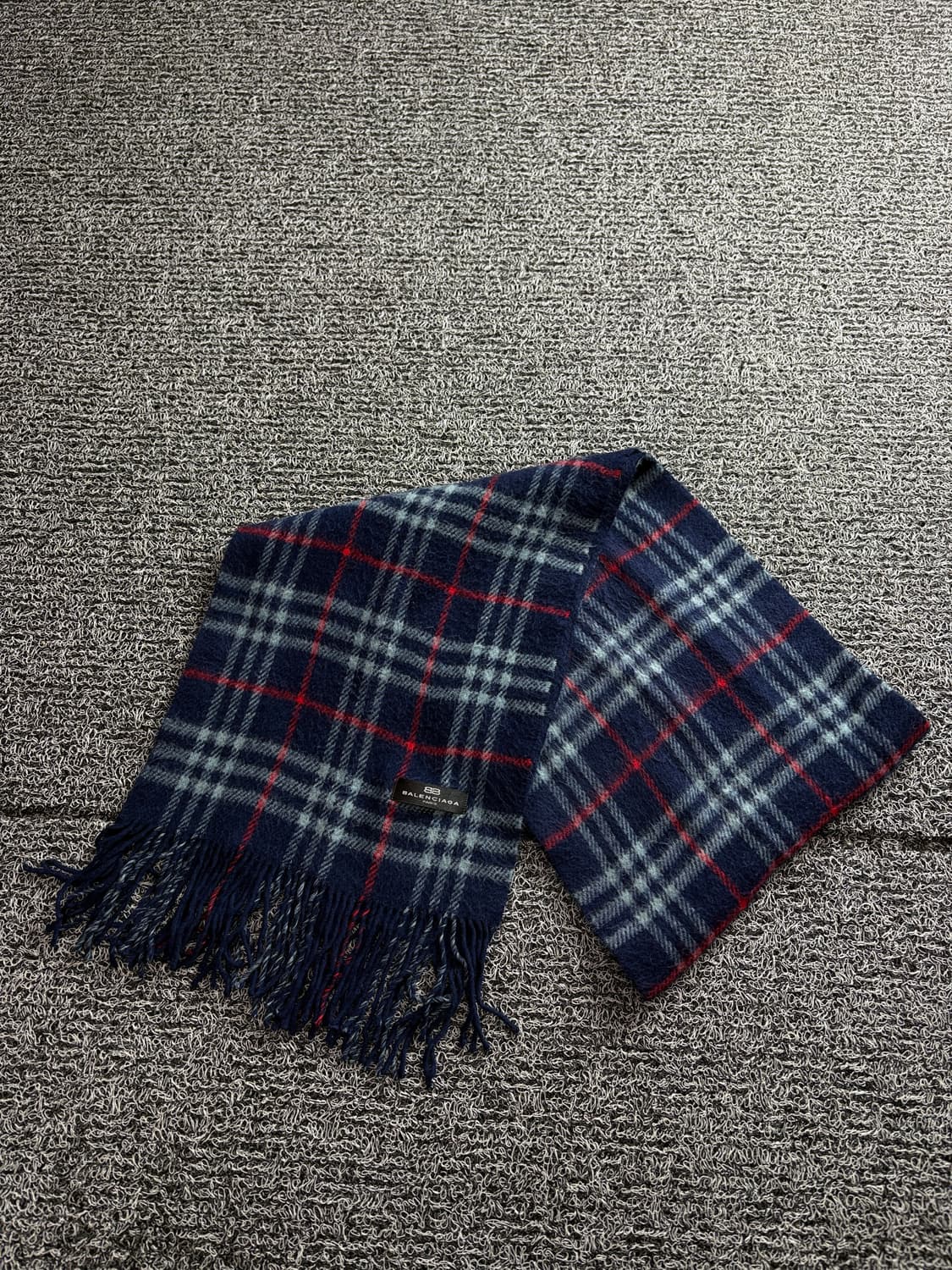 90s 발렌시아가 클래식 체크 패턴 머플러 3120 상품이미지3