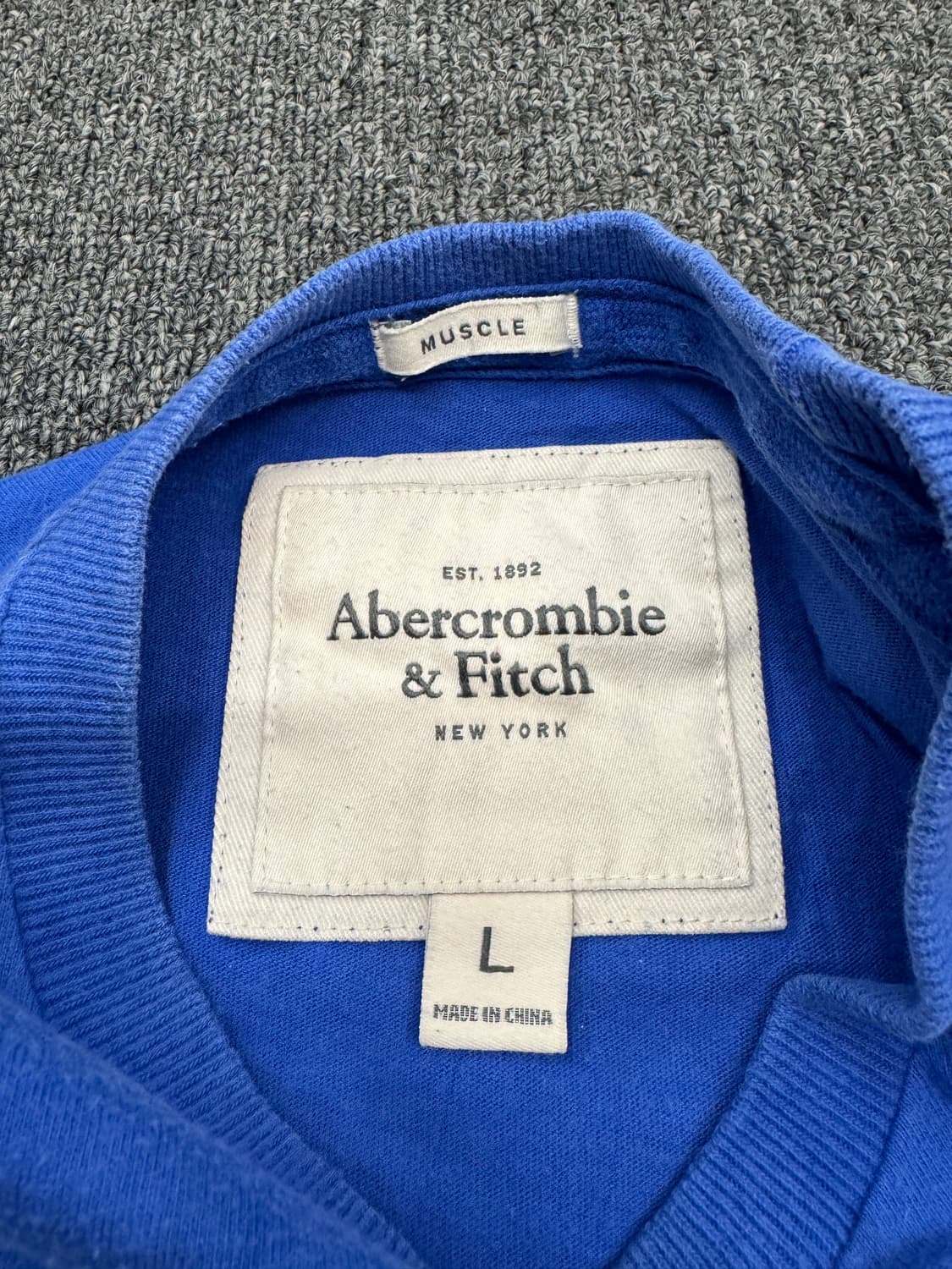 L)아베크롬비 빈티지 FOOTBALL 패치 반팔 티셔츠 상품이미지3