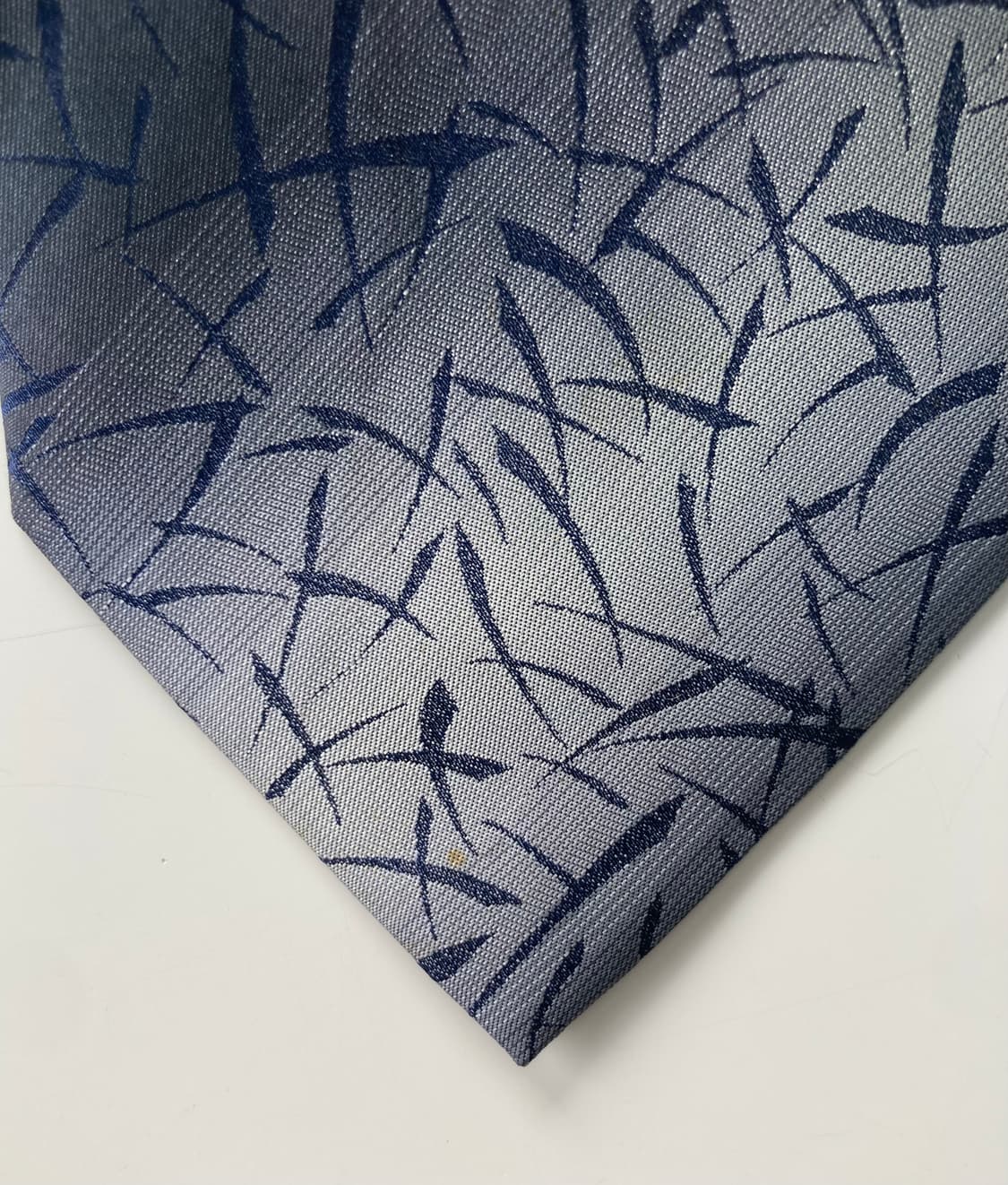 입생로랑 넥타이 상품이미지9