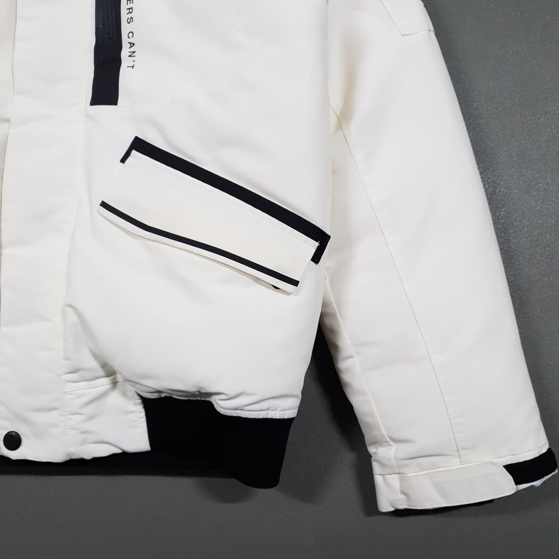 L (100) 다이나핏 샤론 헤비 퍼 후드 덕다운 패딩 점퍼 자켓 화이트 상품이미지4