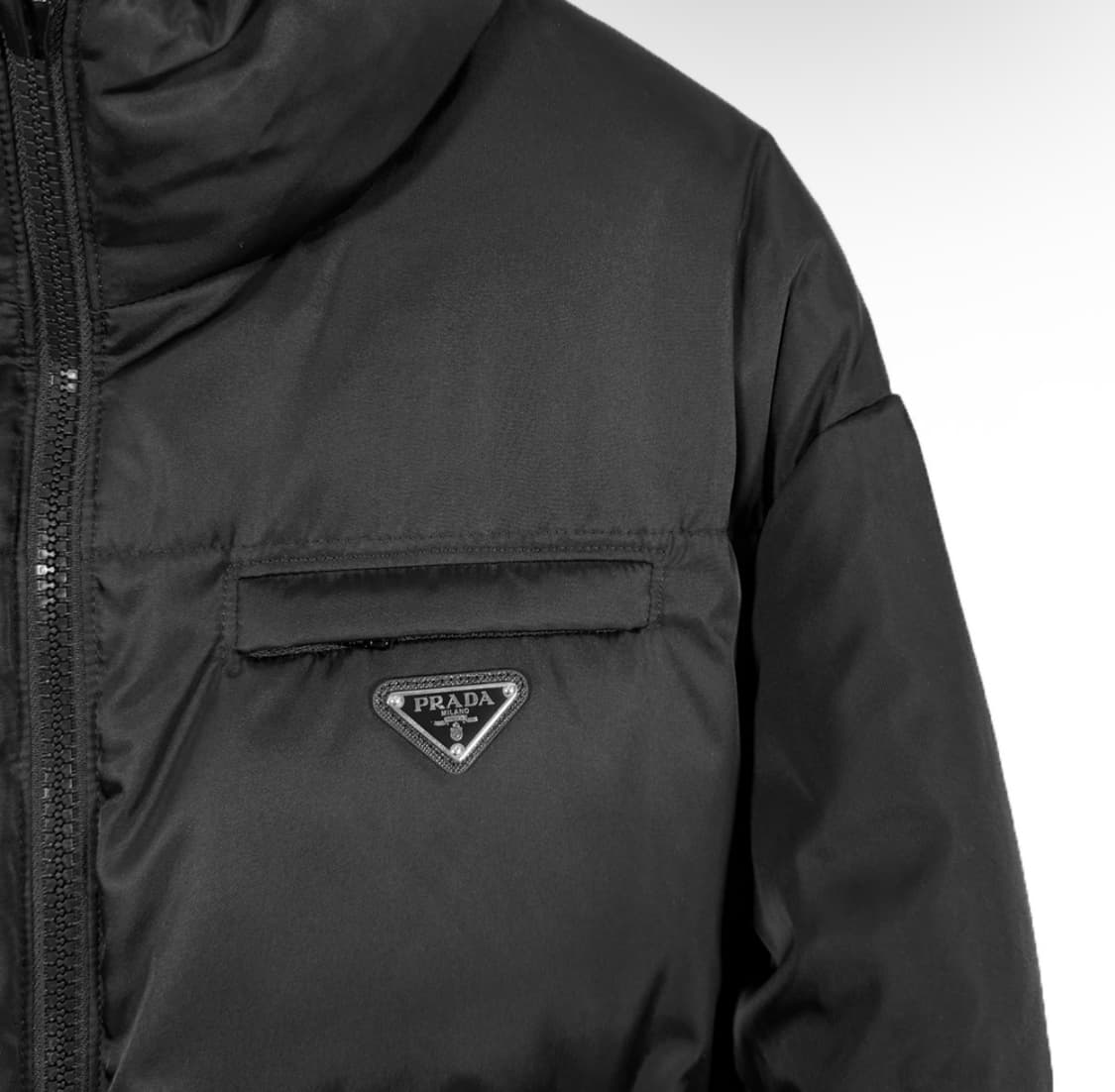 [S] 프라다 남성 미드 렝스 리나일론 리버시블 다운 패딩 자켓 블랙 상품이미지5