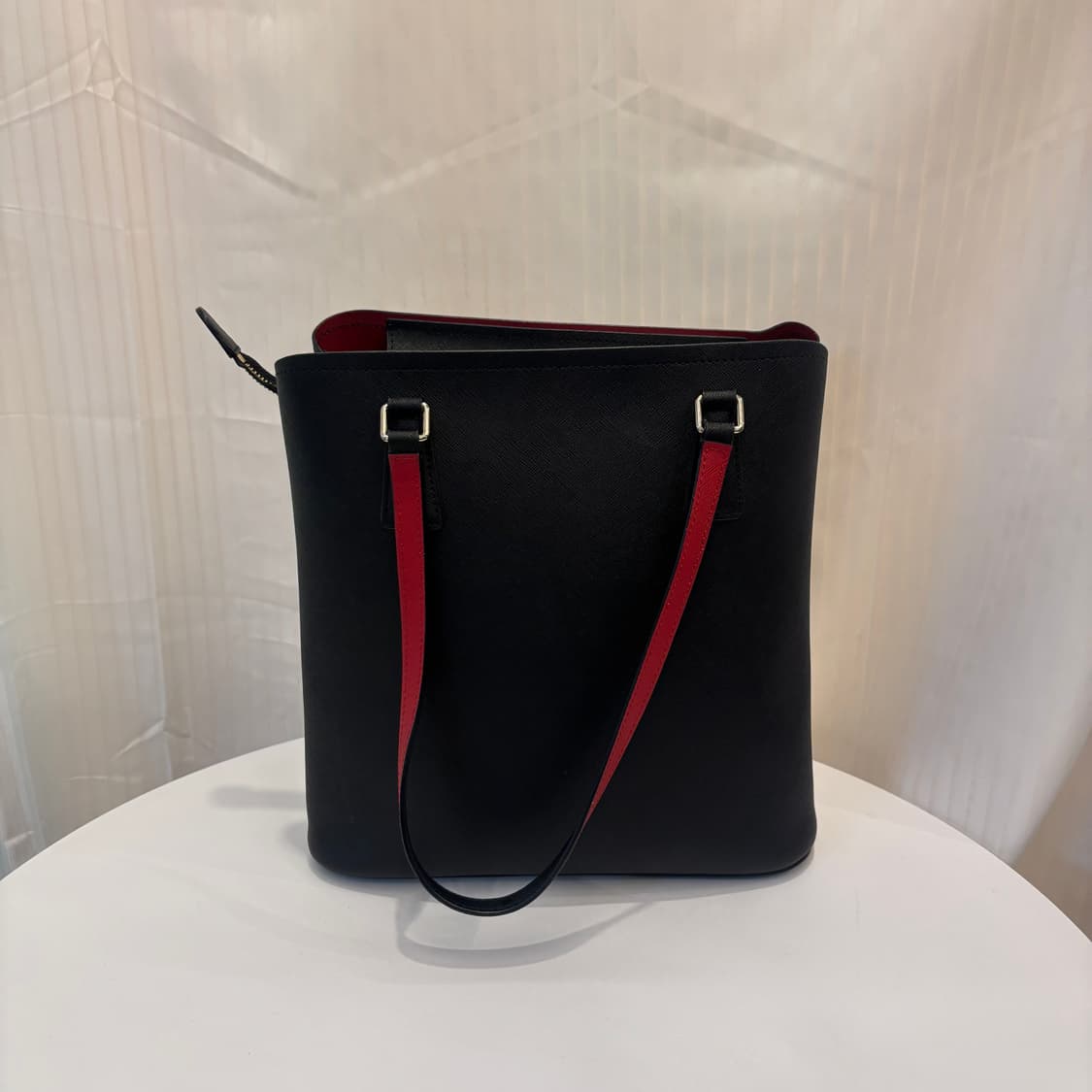 정품 메트로시티 사피아노 숄더백     상품이미지4