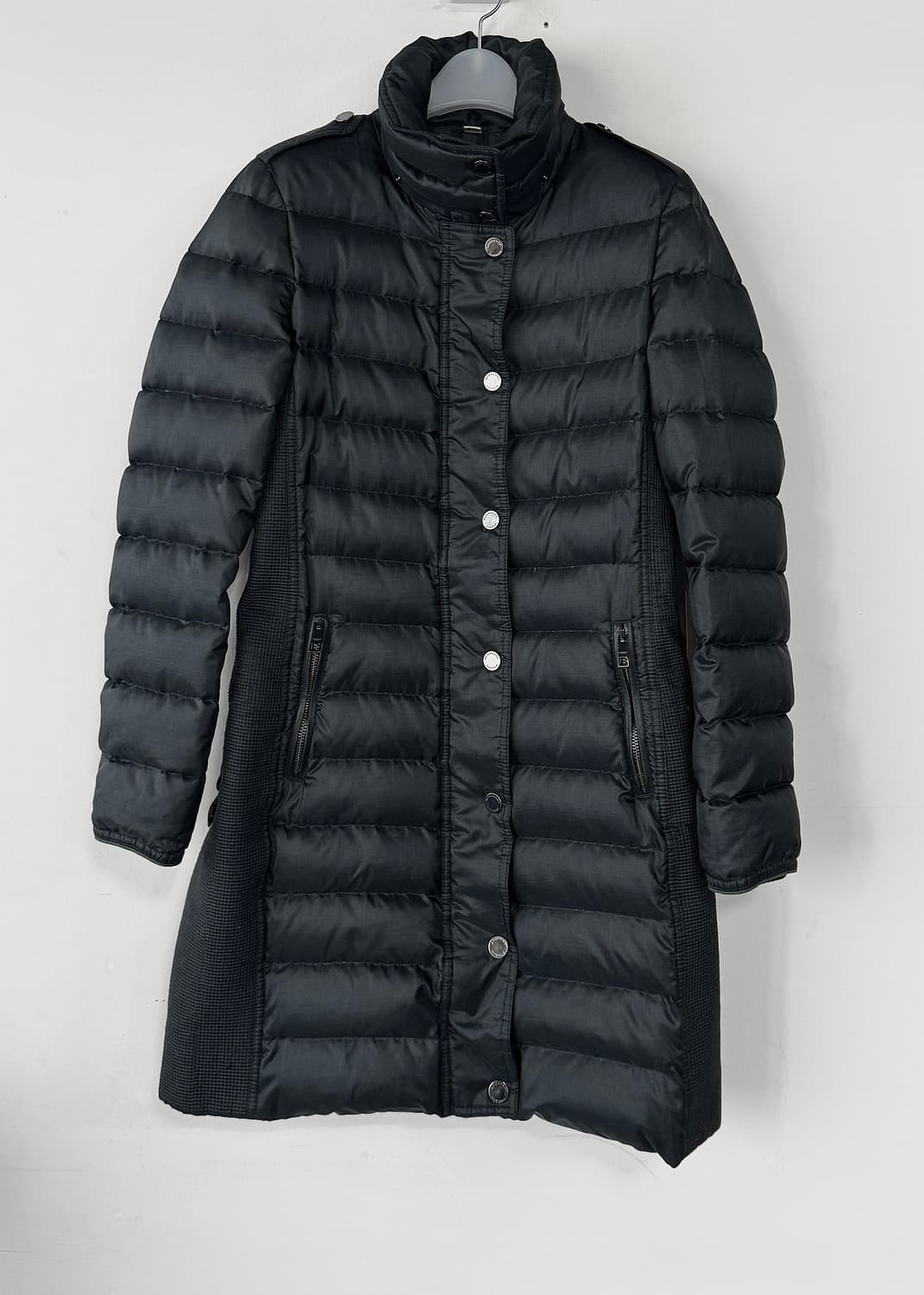 버버리 아비데일 폭스퍼 다운 패딩 상품이미지3