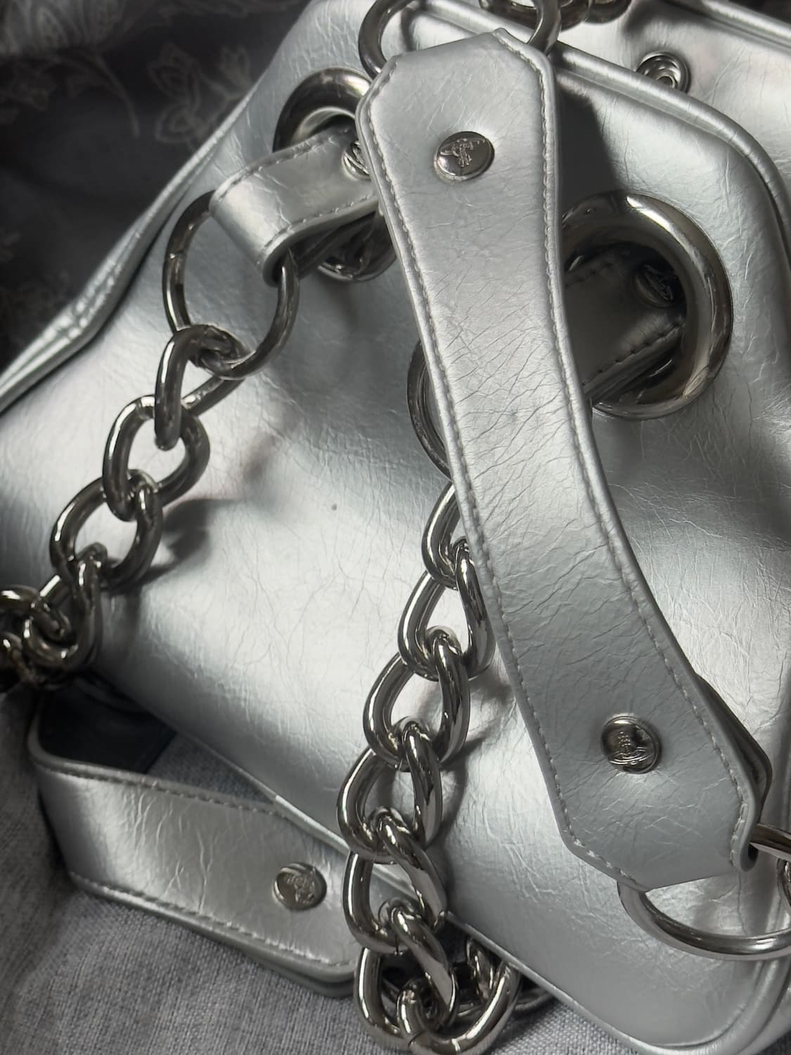 비비안웨스트우드 실버 야스민백 상품이미지5