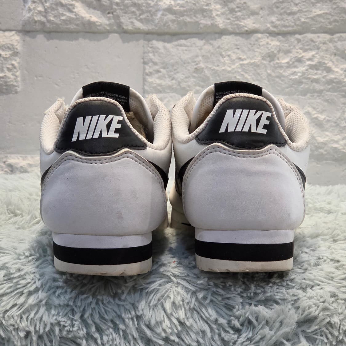6x-1:Nike 나이키 클래식 코르테즈 화이트/블랙 (235) 상품이미지3