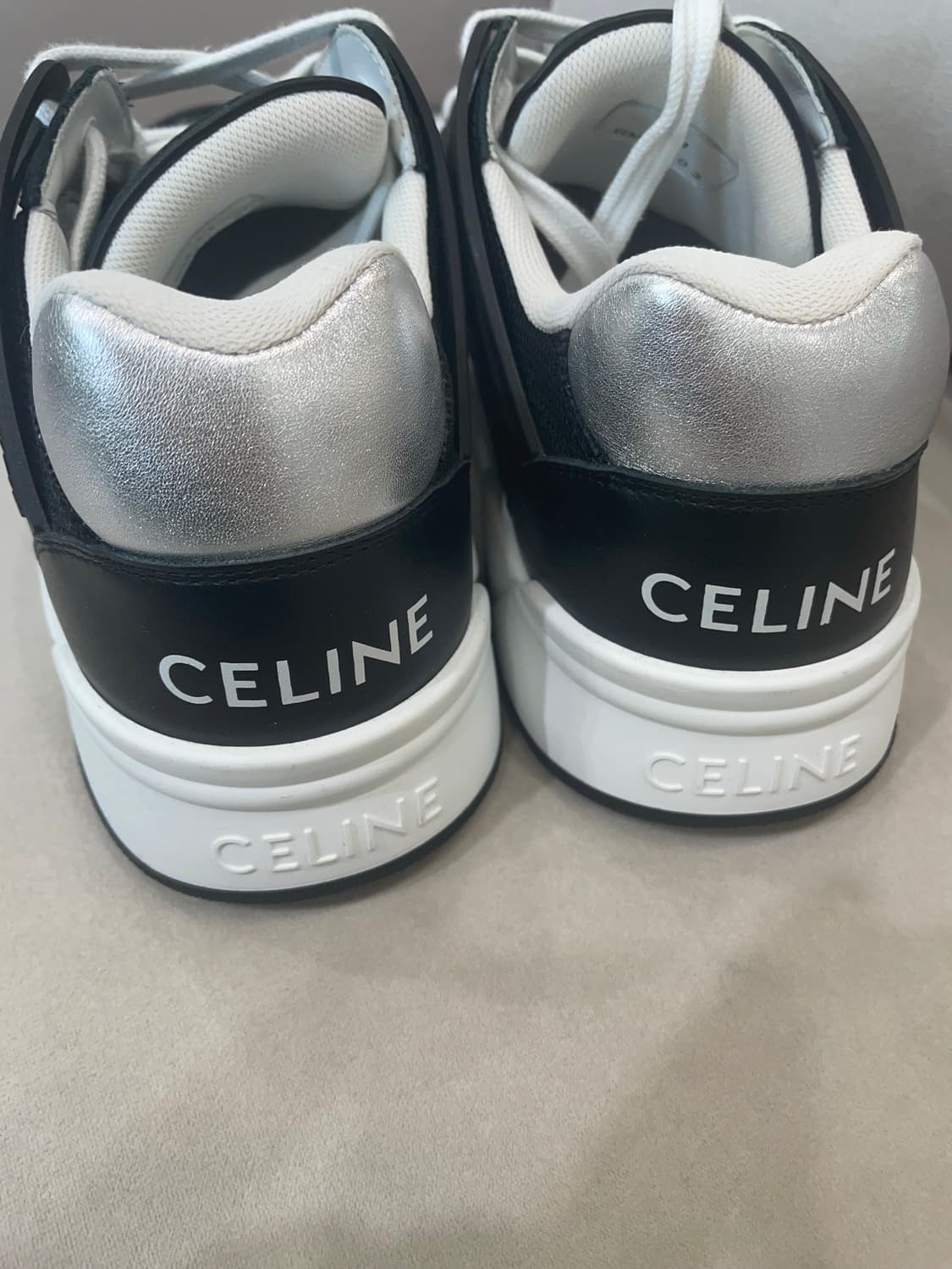 셀린느 스니커즈 상품이미지4