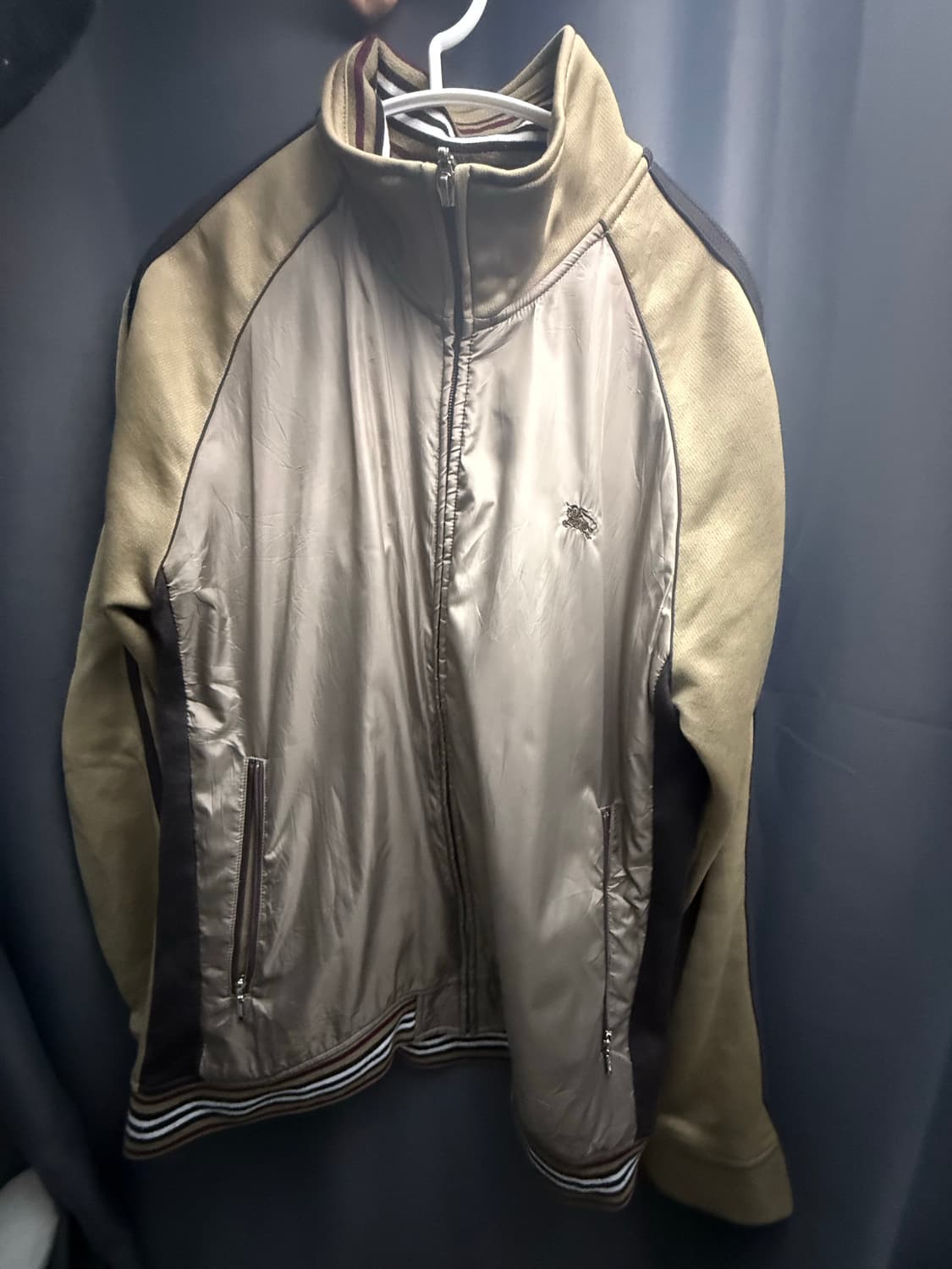 버버리 후드집업 상품이미지1