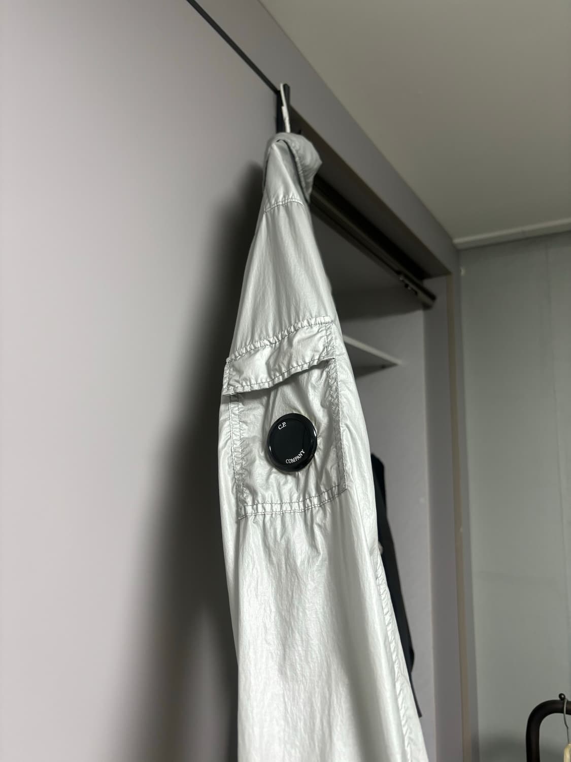 Cp컴퍼니 나일론오버셔츠 상품이미지4