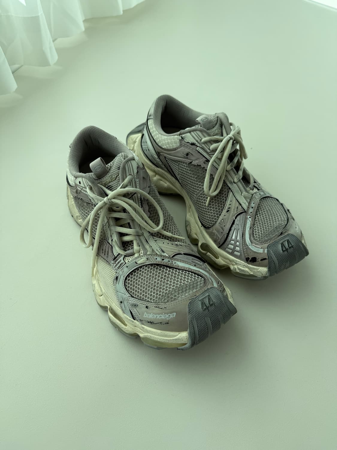 발렌시아가 스테이플러 에그쉘 44 사이즈 상품이미지3