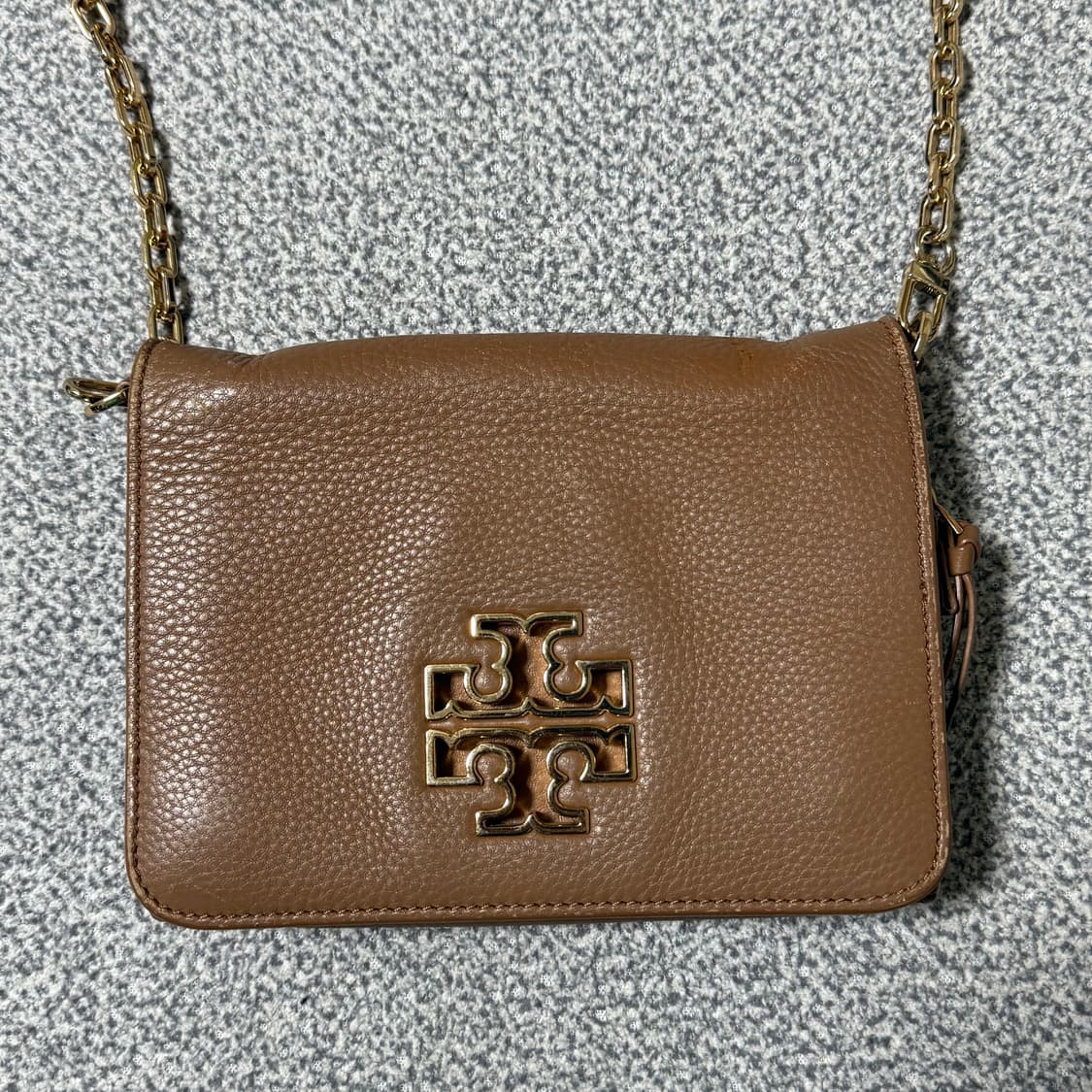 토리버치 크로스백 베이지 상품이미지1