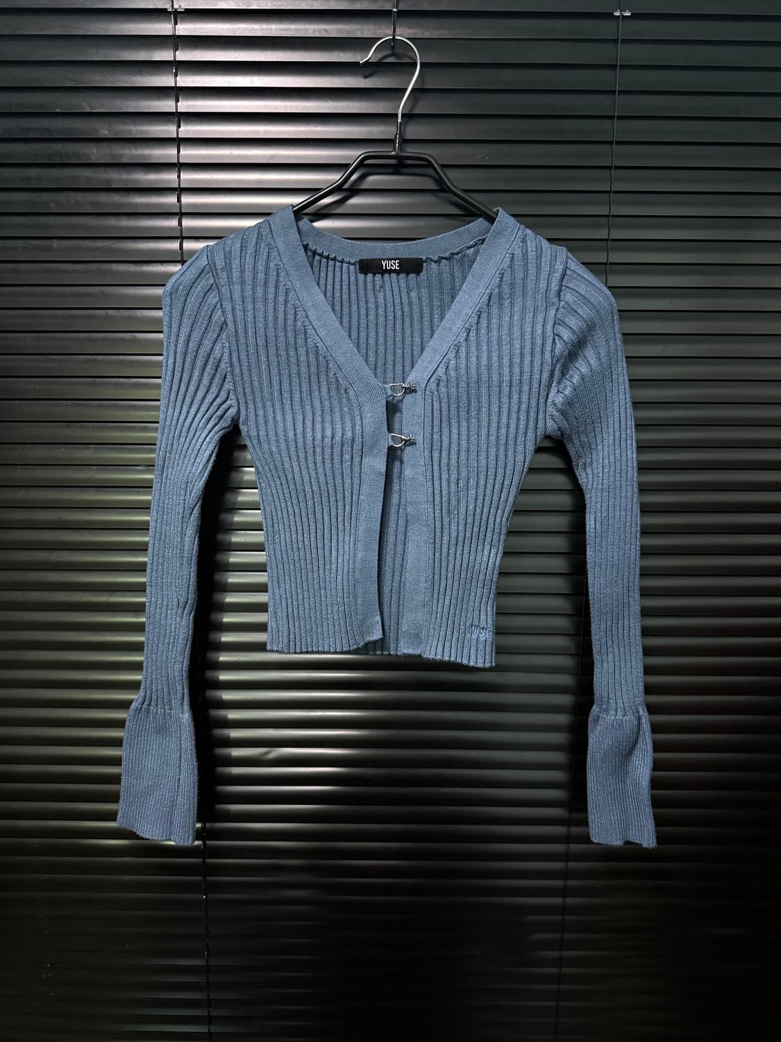 YUSE 유즈 블루 파랑색 하늘색 가디건 카디건 니트 스웨터 골지 크롭  상품이미지5