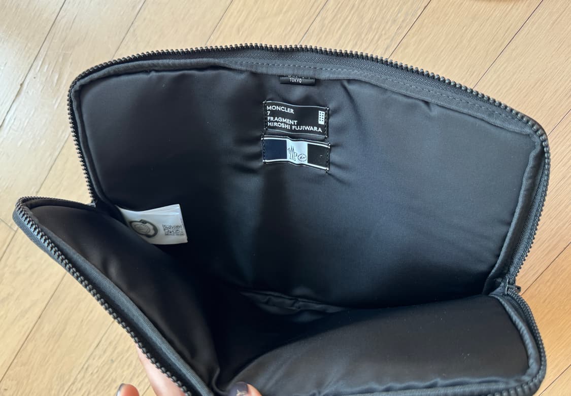몽클레르x프라그먼트x포터 콜라보 노트북파우치 상품이미지5