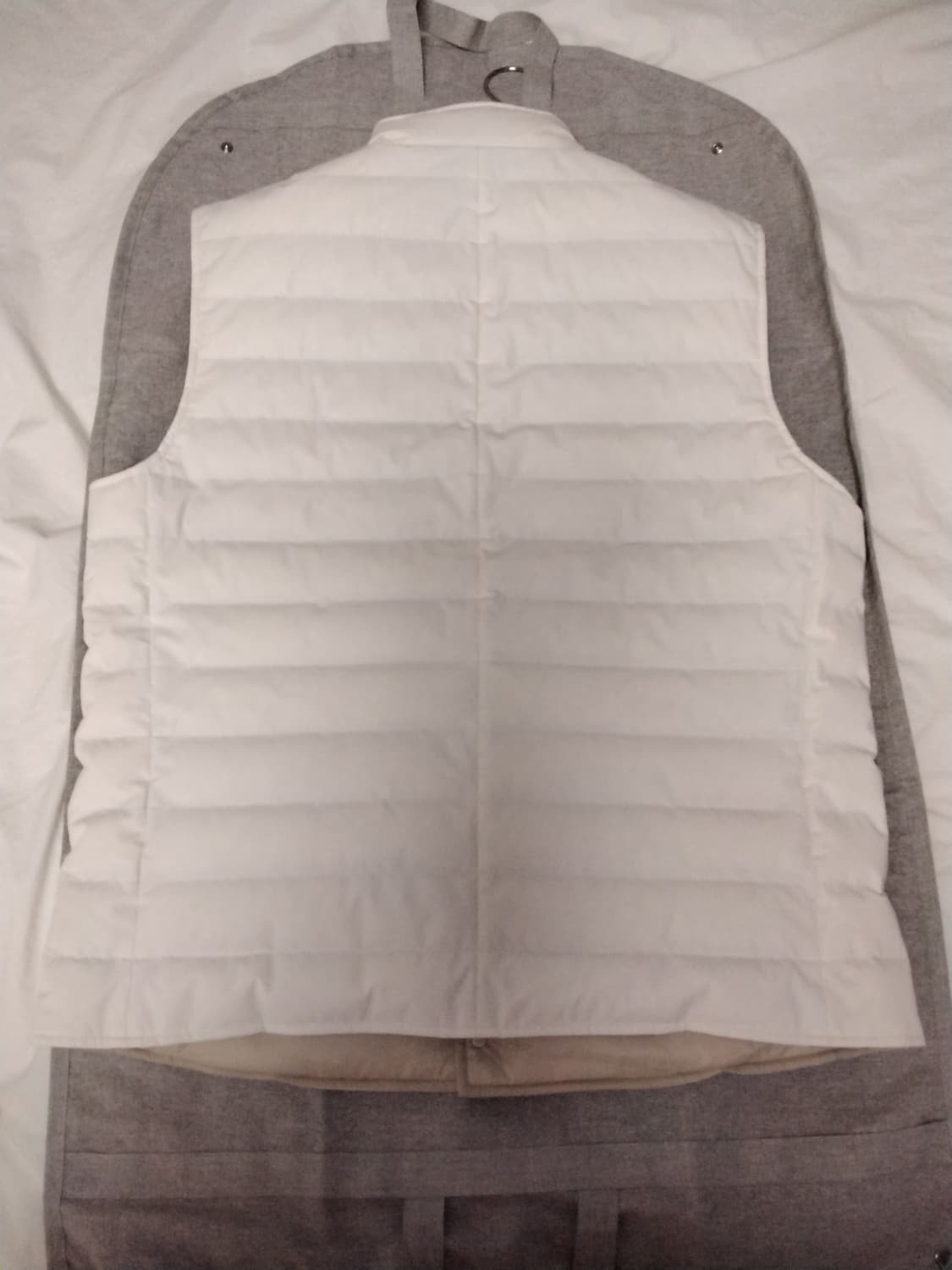 새상품 브루넬로 쿠치넬리  패딩조끼 L  상품이미지3