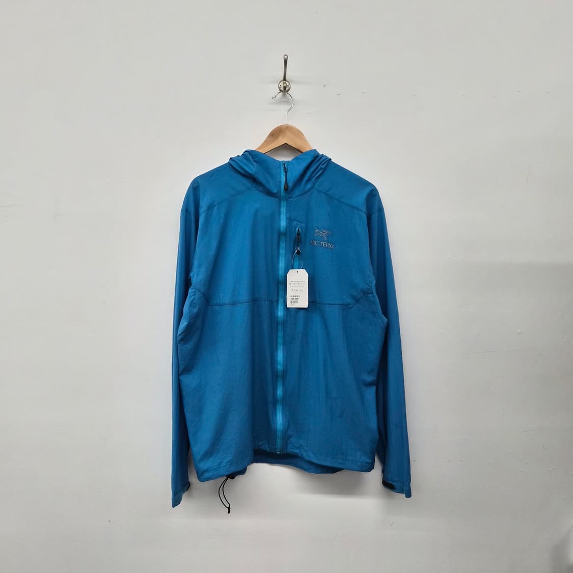 아크테릭스 후드 바람막이 블루 남여공용 L 상품이미지1