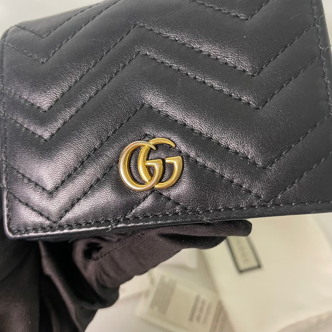 구찌 마몬트 마틀라쎄 반지갑 블랙 금장 로고 풀구성 A급 상품이미지3