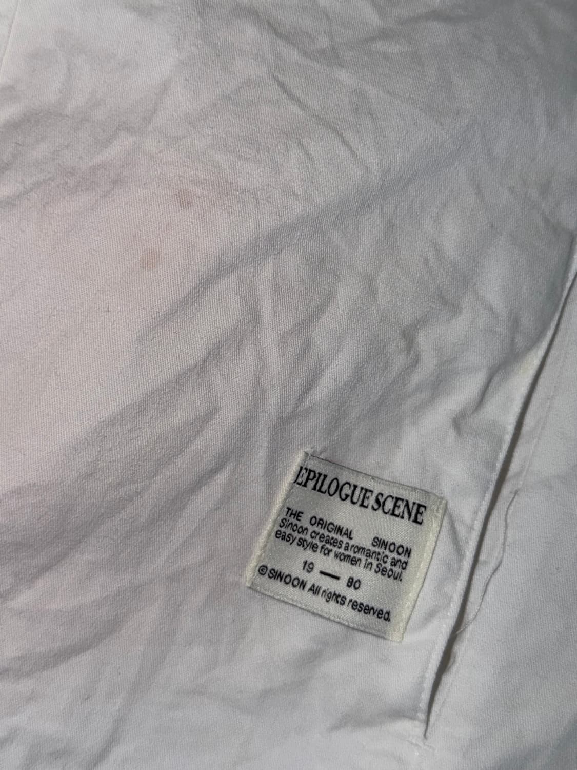 시눈 오프숄더 버튼 블라우스 아이보리 상품이미지7