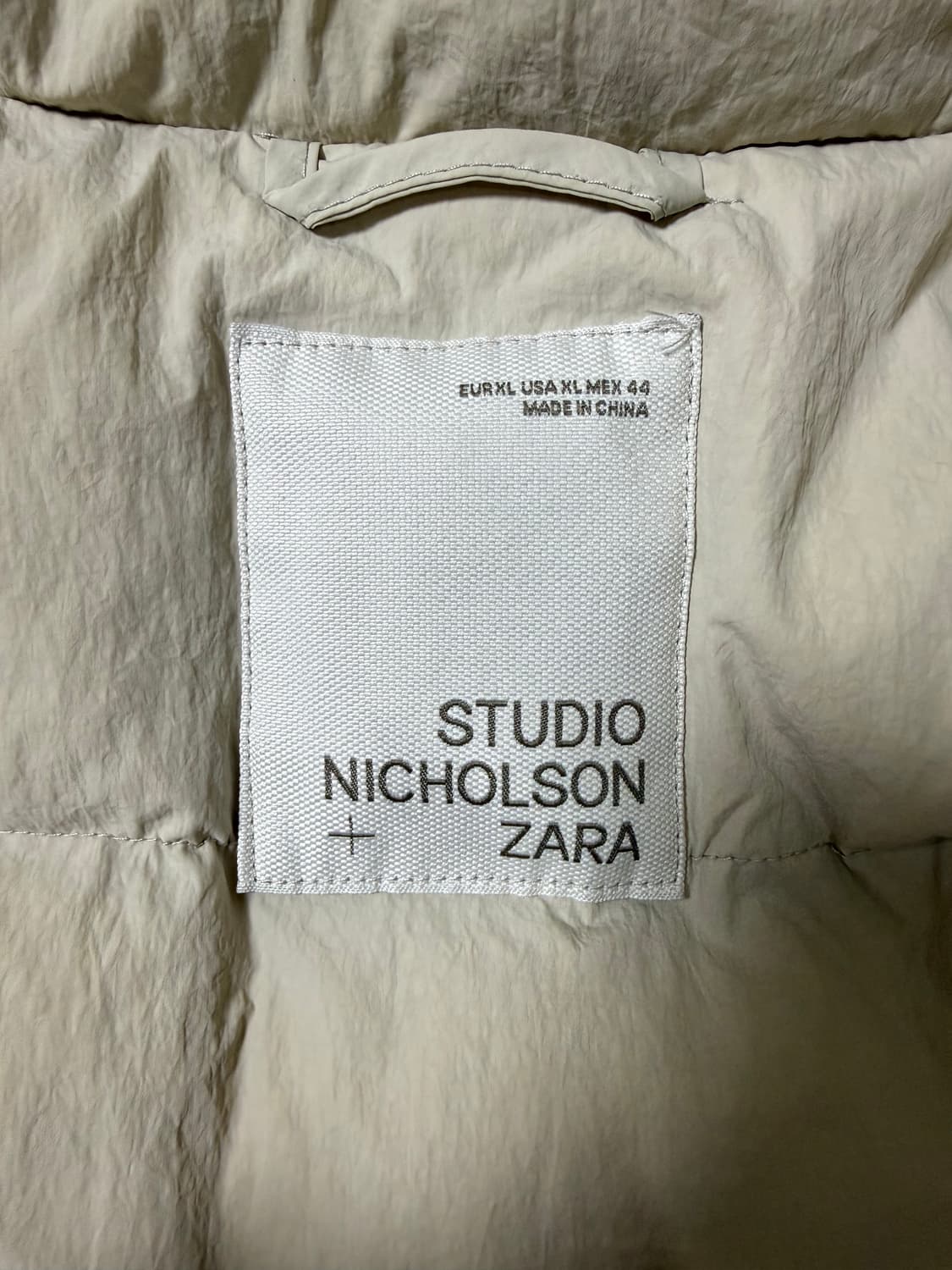 자라X스튜디오 니콜슨 다운 자켓 상품이미지3