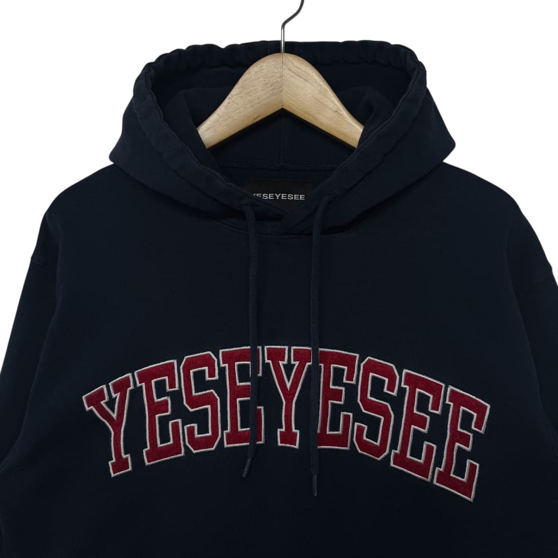 예스아이씨 자수로고 후드티 상품이미지2