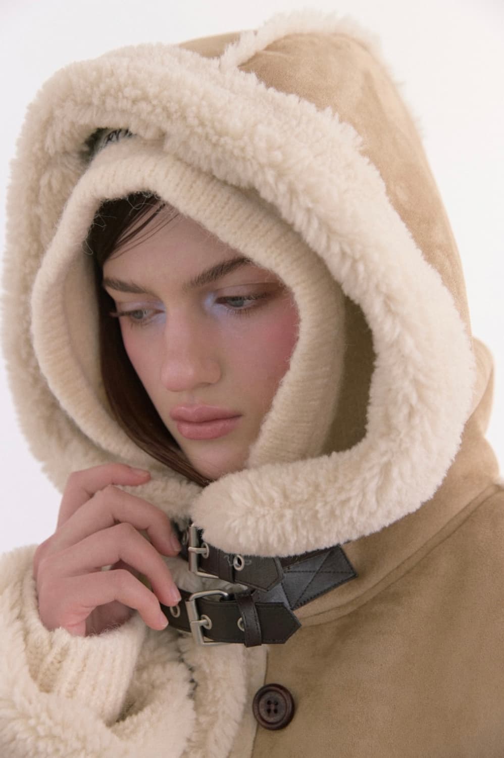 (택O) (새상품) 더오유 빈티지 버클 후디 무스탕 (베이지) 상품이미지4