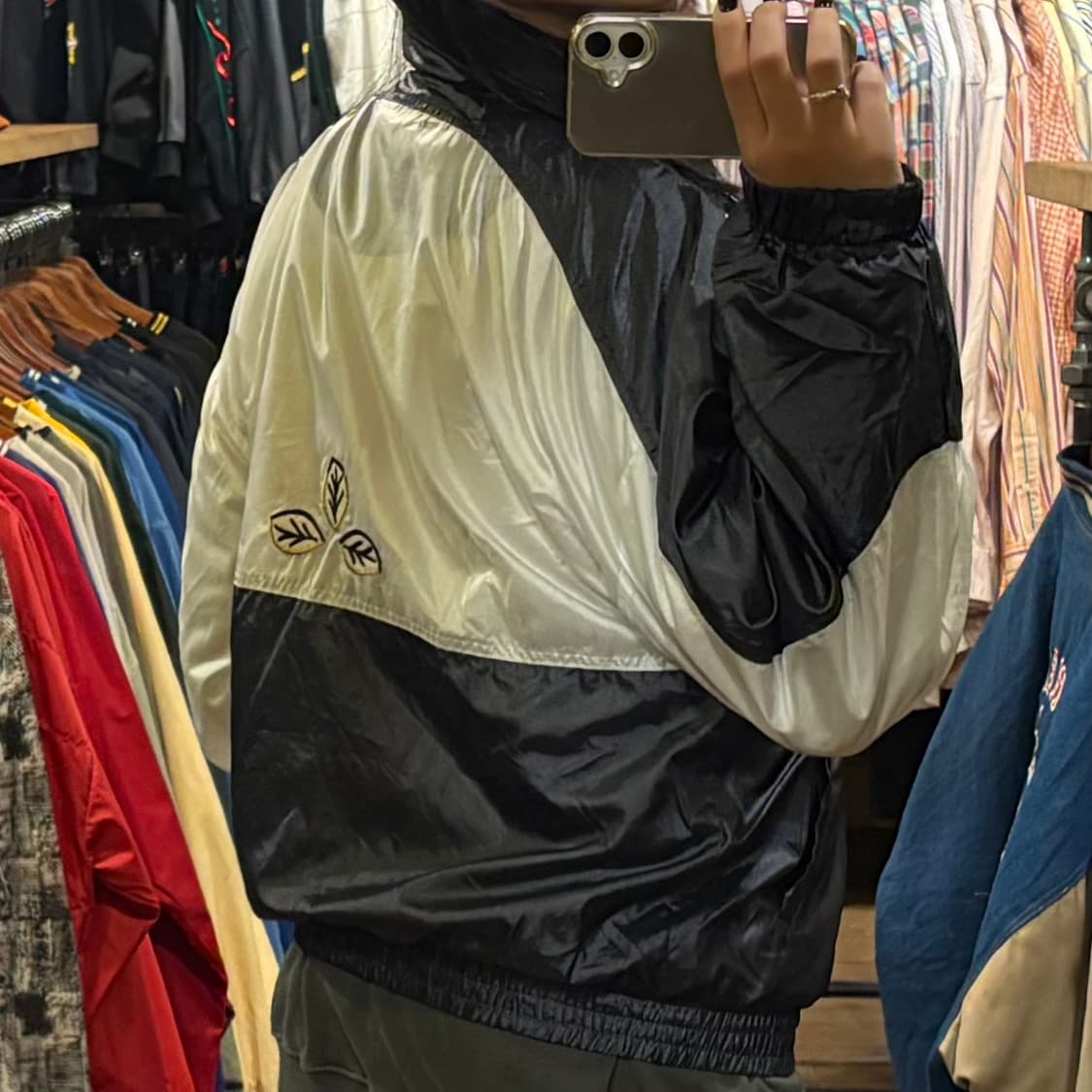 [HI] 나이키 바람막이 아이보리&네이비 배색 상품이미지5