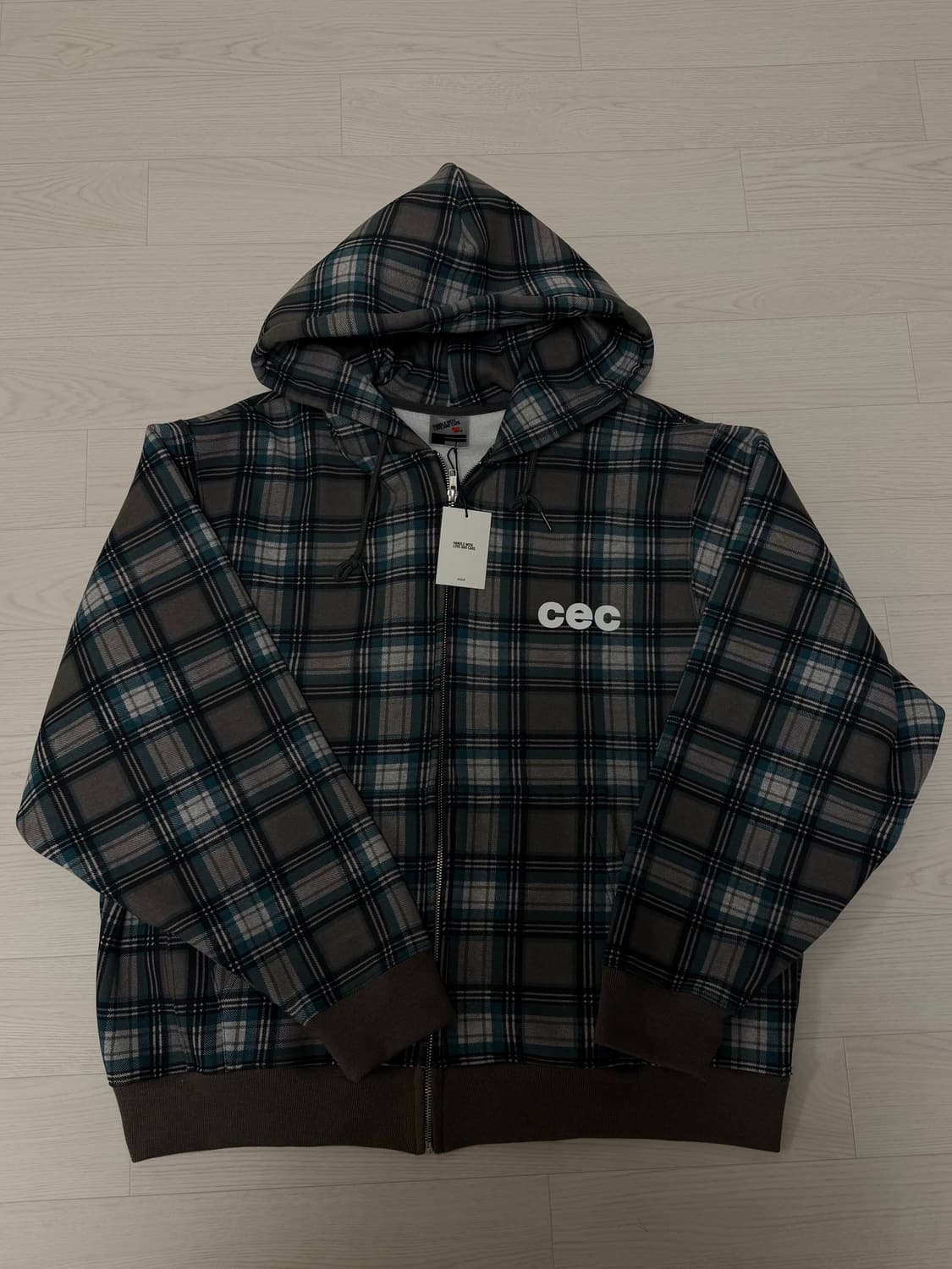 cec 챈스챈스 후드 집업 상품이미지2