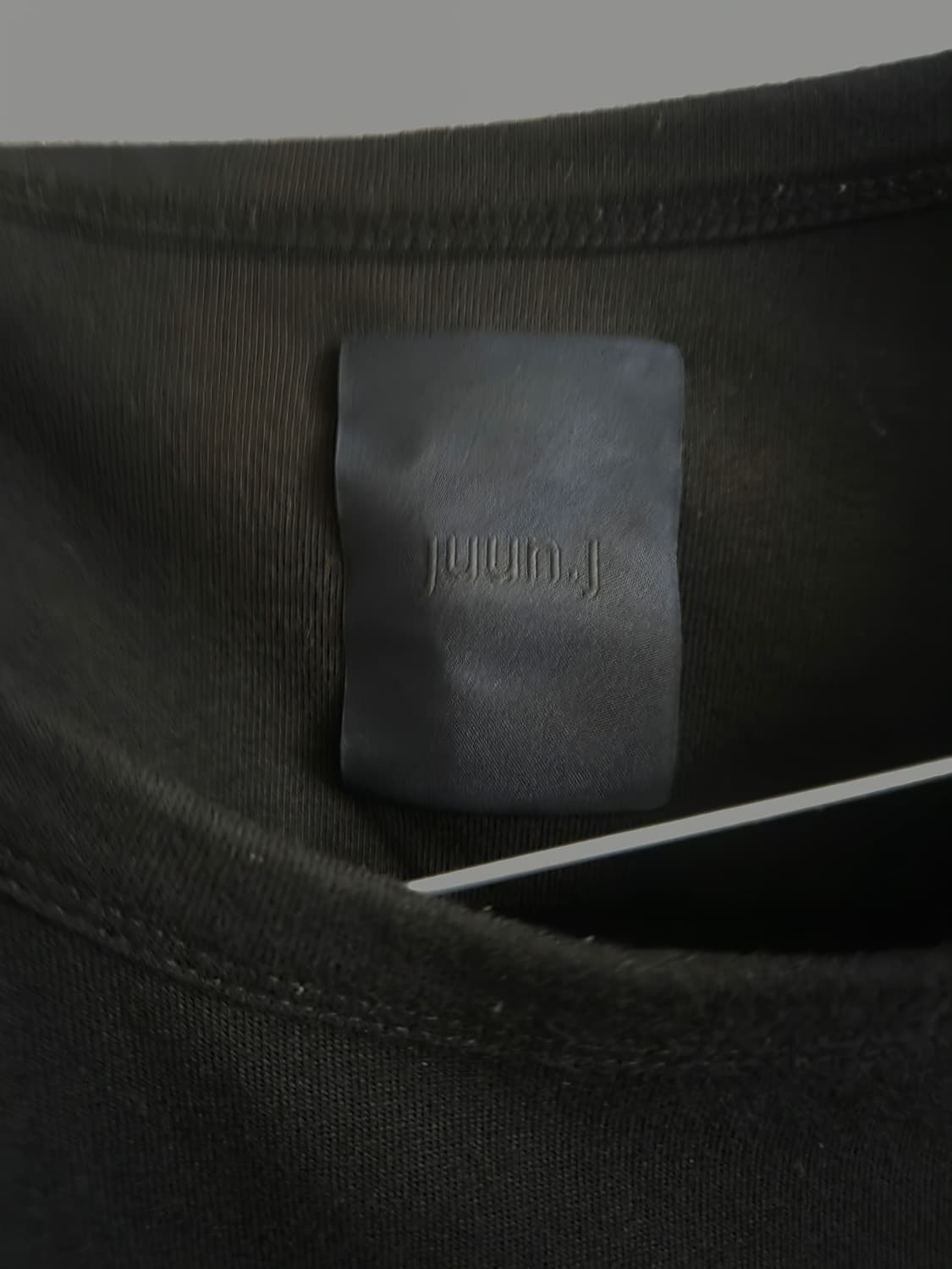 준지 블랙 반팔티셔츠  상품이미지4