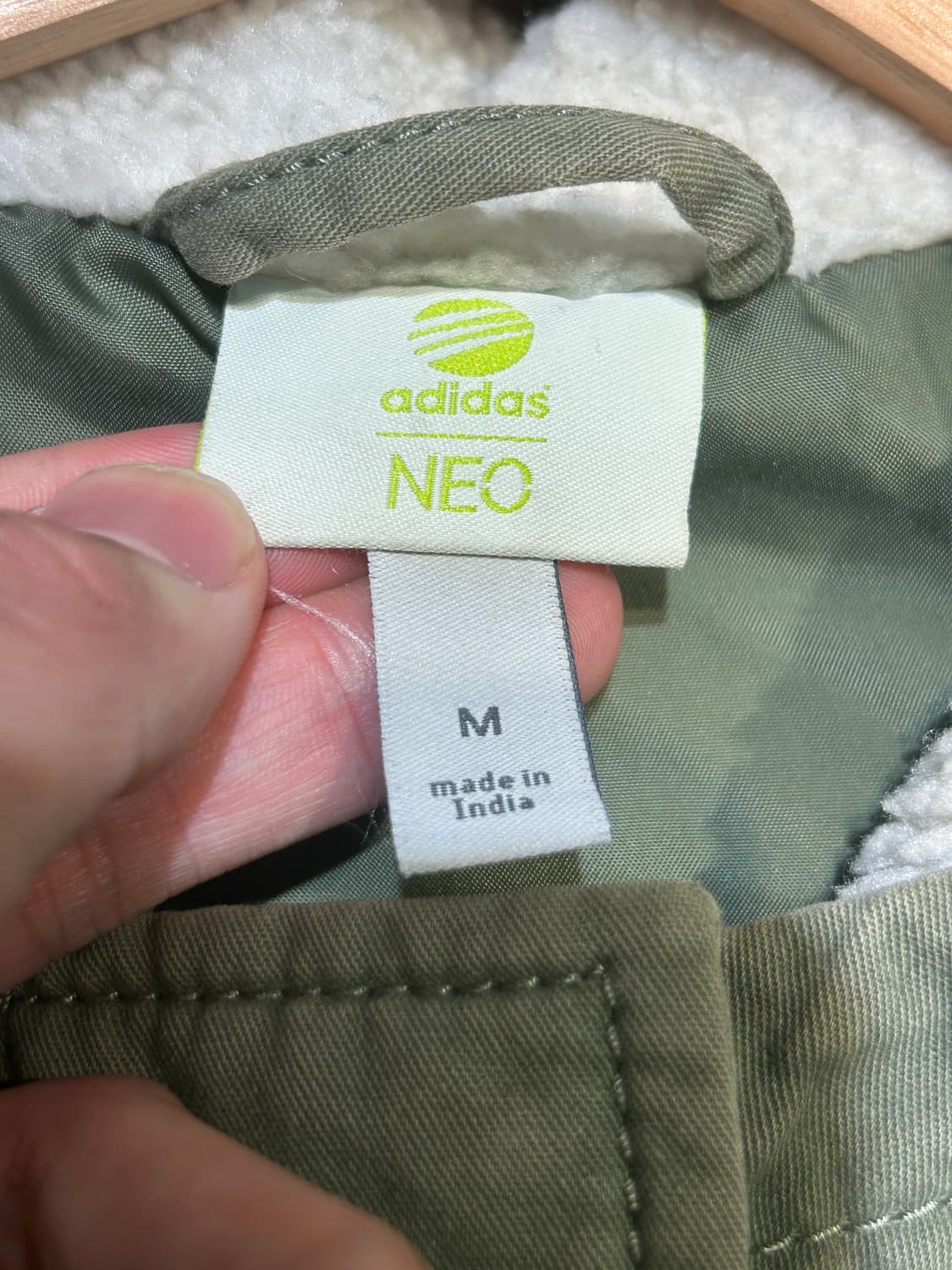 아디다스 Neo 한정라인 다운자켓 상품이미지10