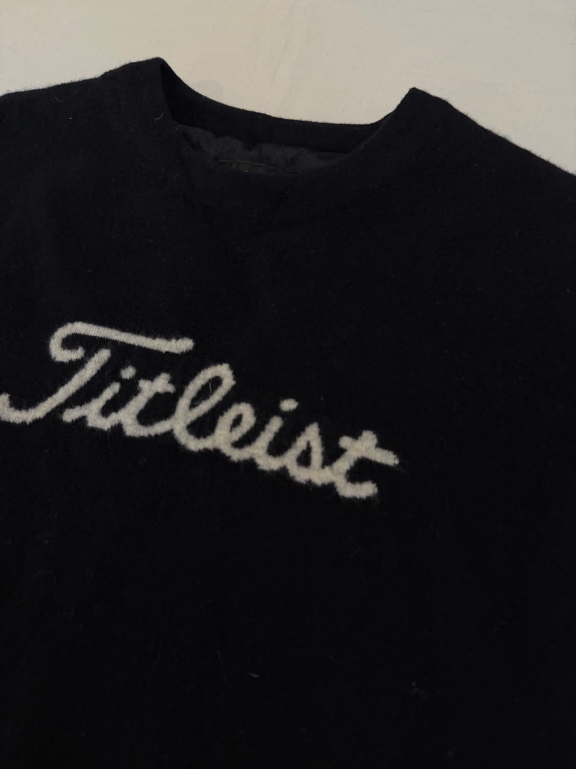 타이틀리스트 골프 빅로고 방풍 울 니트 블랙 상품이미지2