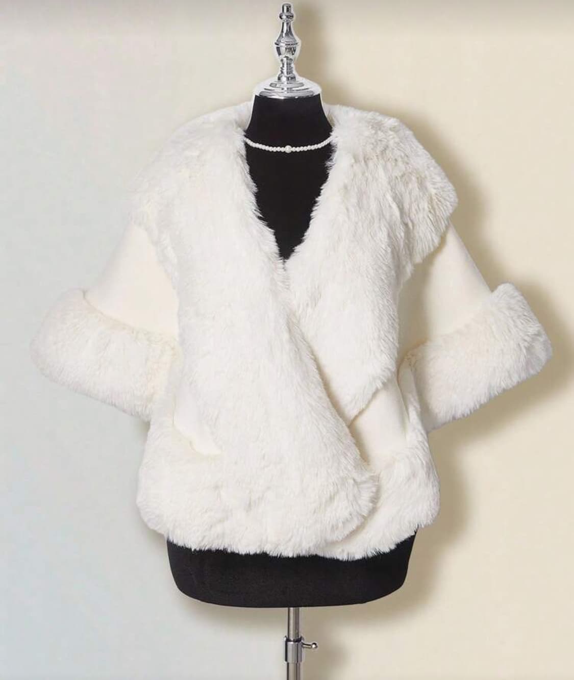 갸루 화이트 퍼 케이프 코트 새상품 상품이미지4