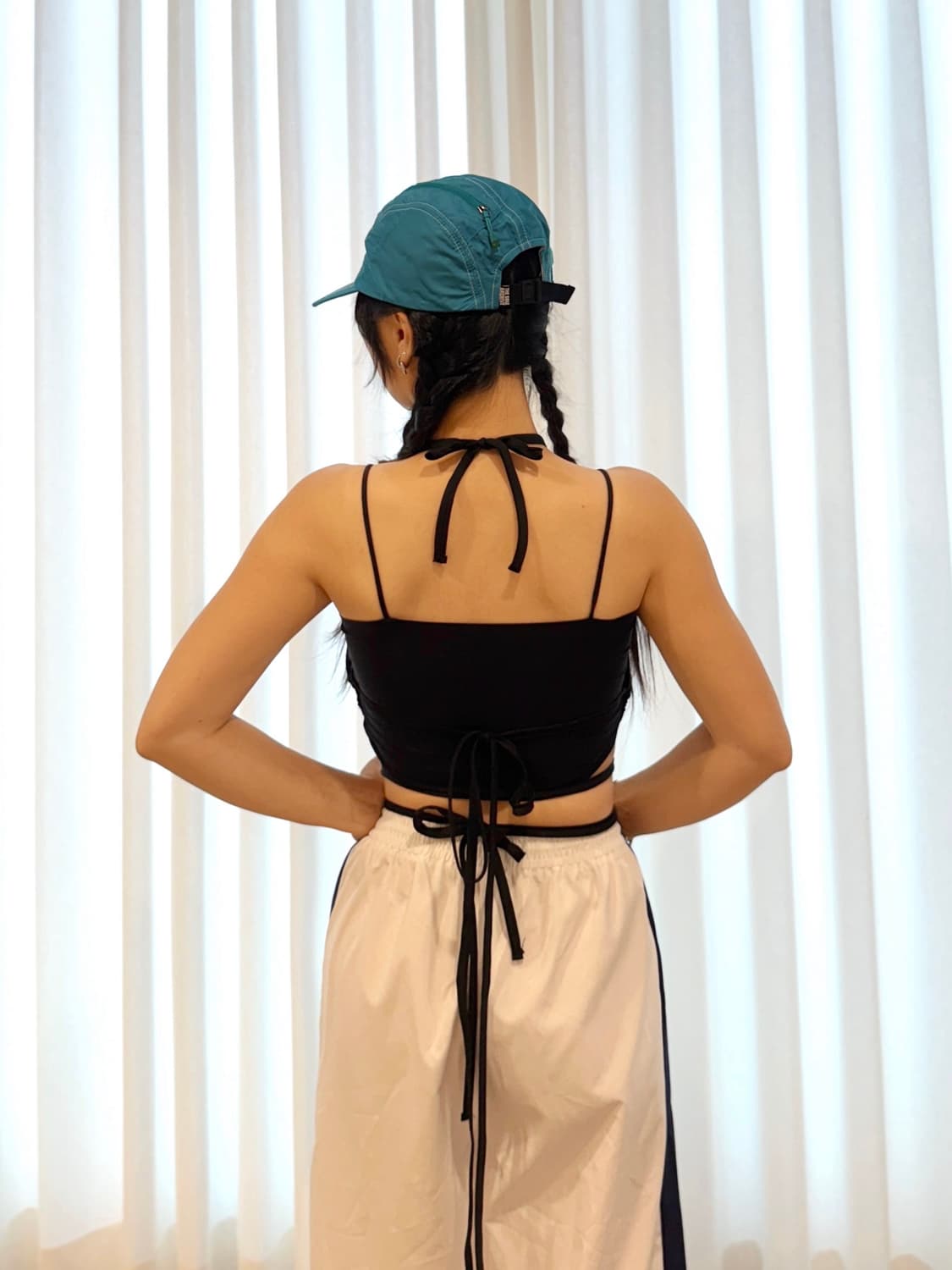 아디다스 스트랩 크롭탑  상품이미지3