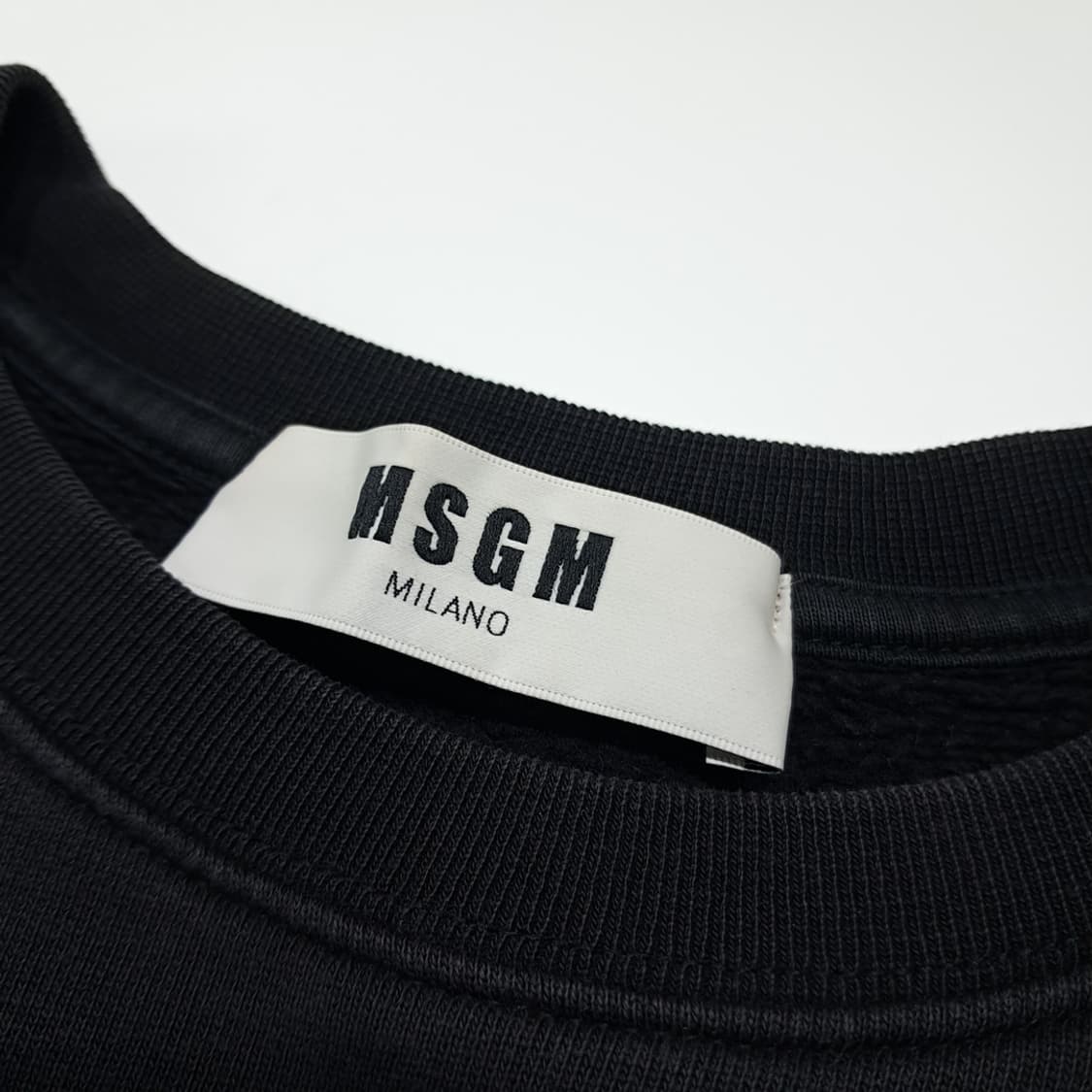 CK056 L MSGM 이태리판 블랙 스웨트셔츠 상품이미지3