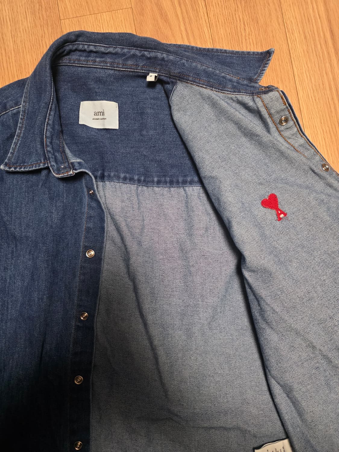 아미(ami)하트로고 자수 데님 셔츠 /USH114.DE0012 상품이미지5