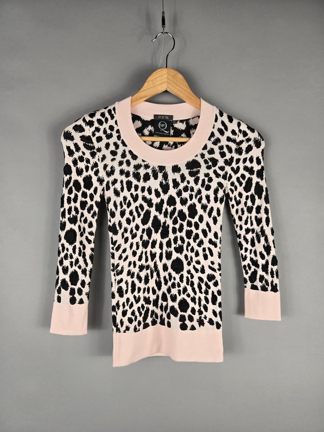 [무료배송]알렉산더맥퀸 XS 핑크 레오파드 8부 소매 니트 상품이미지1