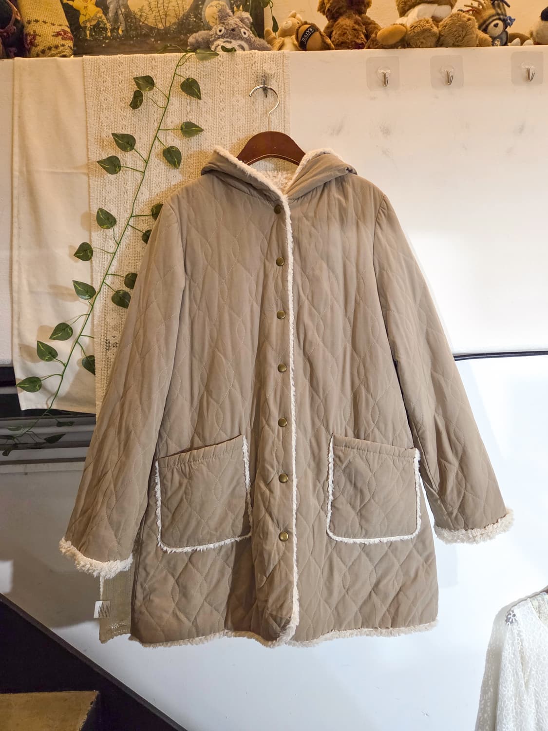 베이지 누빔 패딩 상품이미지1