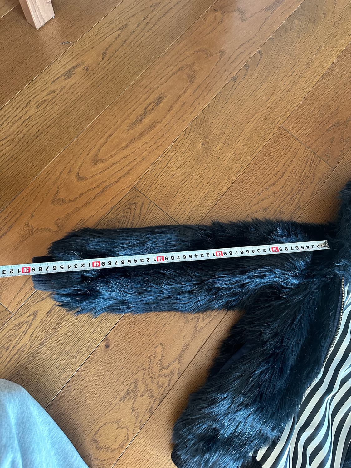 쥬시 꾸뛰르 블랙 퍼 후드 자켓 상품이미지7