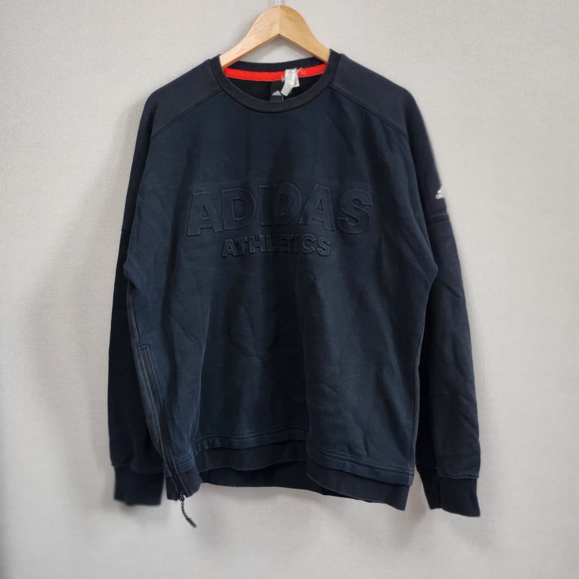 [105] 아디다스 맨투맨 상품이미지1