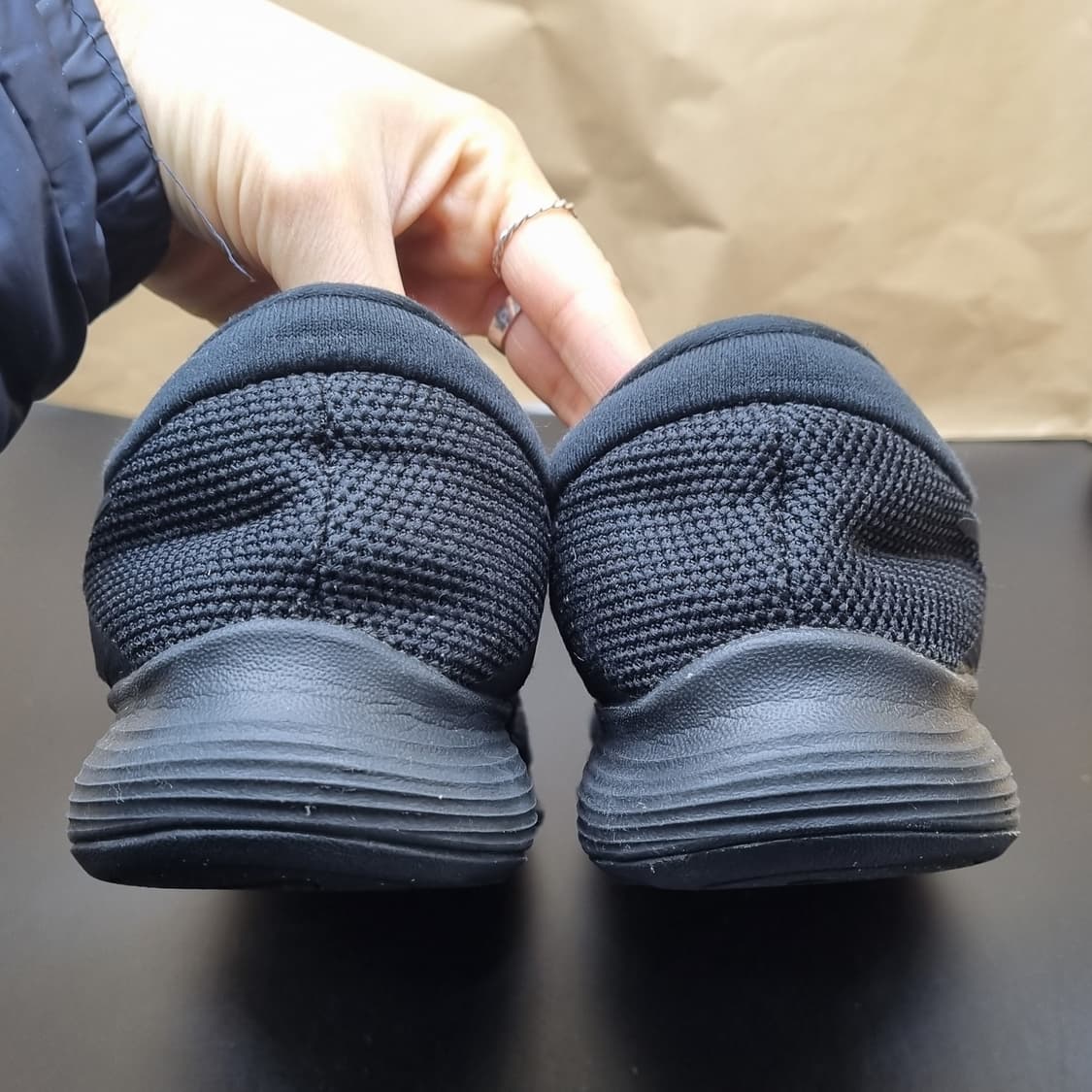 나이키 레볼루션4 남성운동화260  상품이미지4