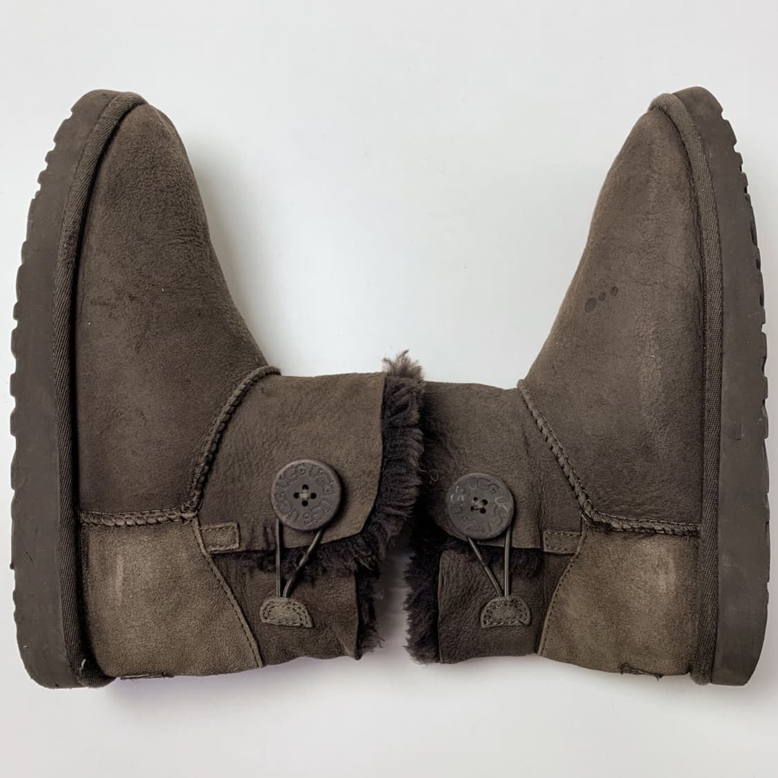 [240/정품] UGG 어그 버튼 여성 부츠
 상품이미지4