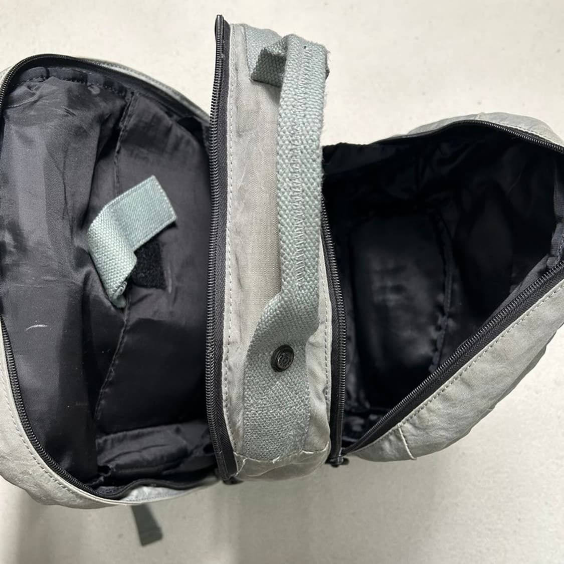 키플링 피그먼트 백팩 카키 그레이 상품이미지6