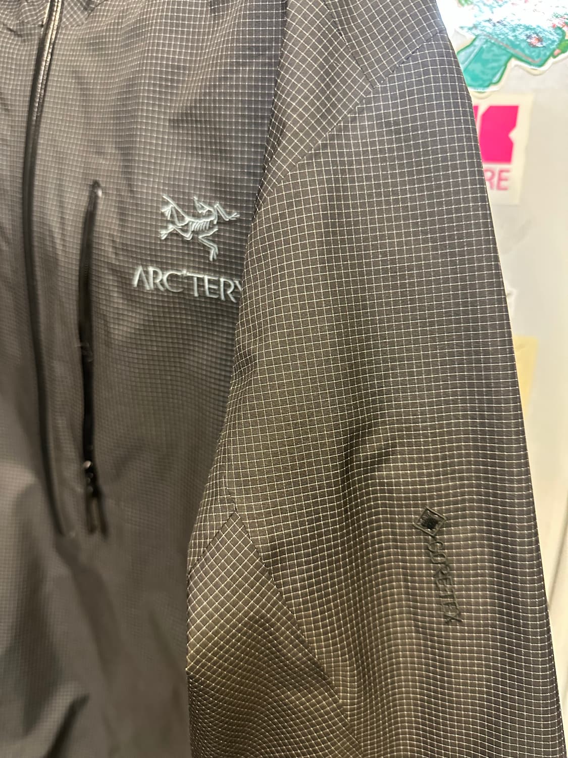 아크테릭스 고어텍스 경량자켓  상품이미지2