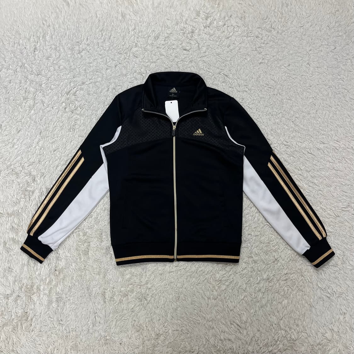 Adidas black gold color-block jersey 상품이미지4