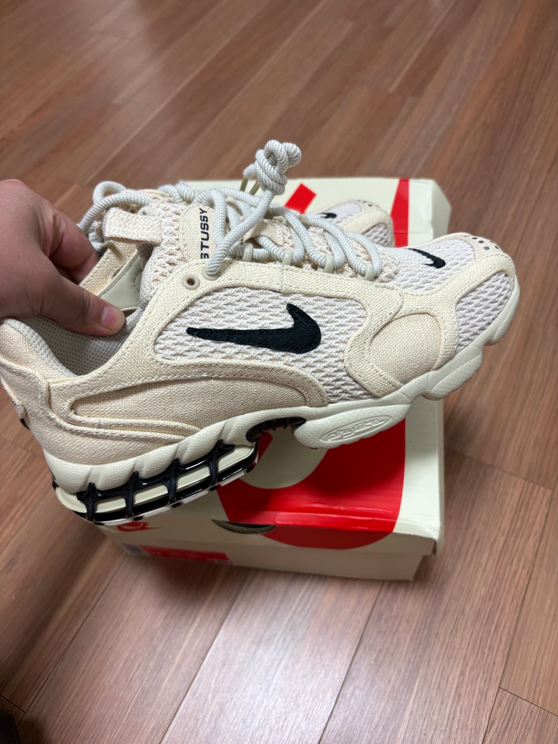 나이키x스투시 에어줌 스피리리돈  상품이미지4