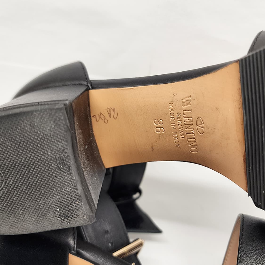 발렌티노 스터드 스트랩 샌들 힐 36 상품이미지6