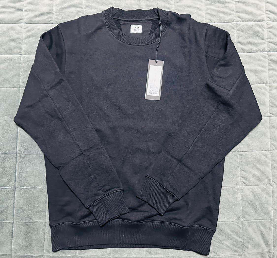 [L] CP 컴퍼니 플리스 크루넥 렌즈 스웨트 셔츠 맨투맨 블랙 상품이미지1