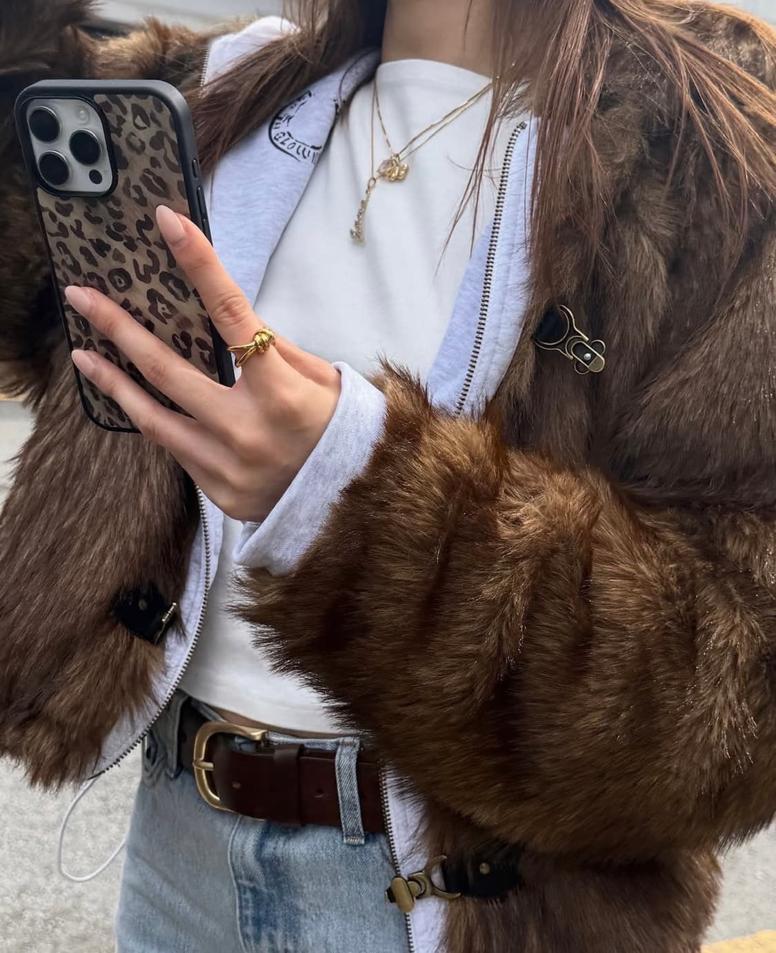 글로니 MOOR REVERSIBLE FUR JACKET (BROWN) 상품이미지2