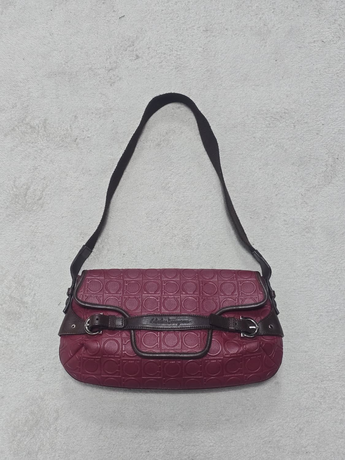 Ferragamo 페라가모 간치니 레더 숄더백 상품이미지1