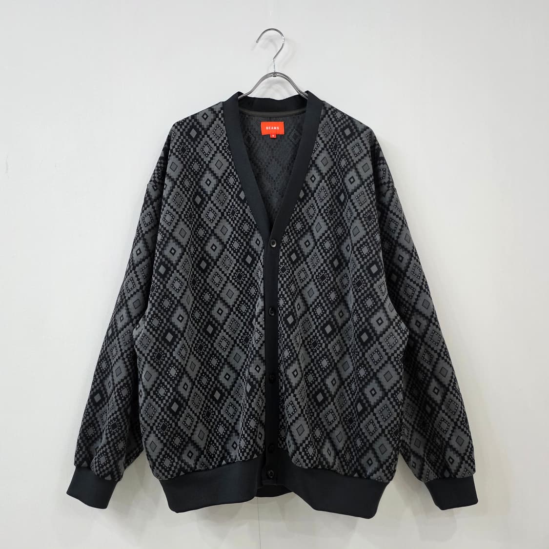 빔즈 패턴 가디건 상품이미지1